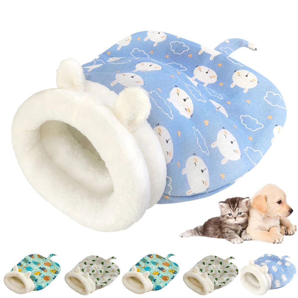 Blue sheep-print pup sleeping bag with plush lining
